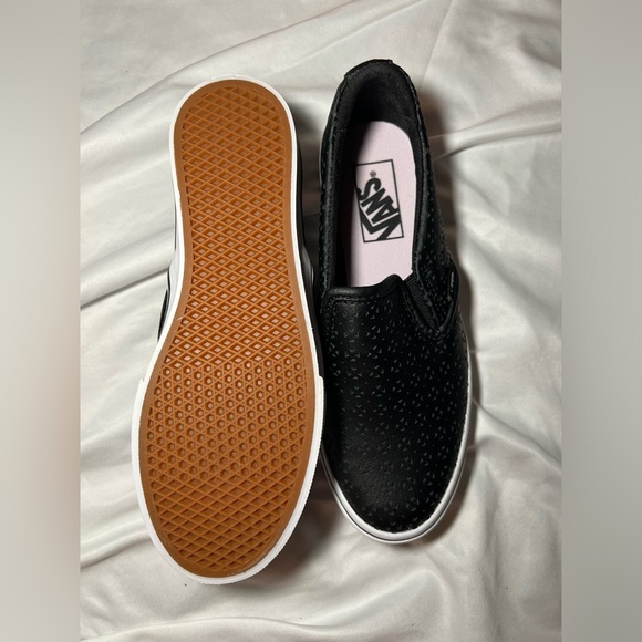 Vans Asher Perf Geo Black Slip ons | 6 NIB - Picture 5 of 6